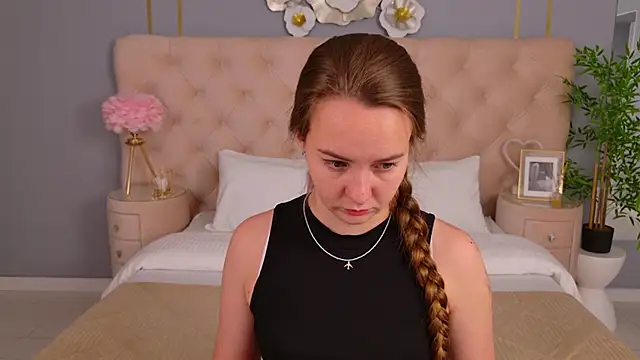 Snapshot of JaniceCollins chatting on October 2025 02:15:01 AM JaniceCollins online show from October 2025 02:15:01 AM