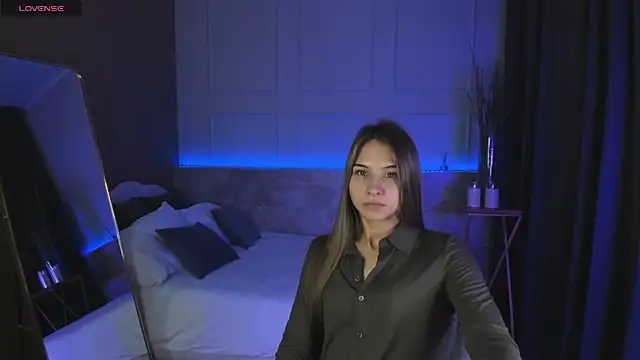 Snapshot of CharmBianca chatting on February 2025 05:52:01 AM CharmBianca online show from February 2025 05:52:01 AM