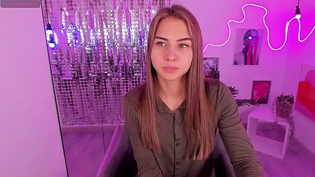 Snapshot of CharmBianca chatting on February 2025 05:26:02 AM CharmBianca online show from February 2025 05:26:02 AM