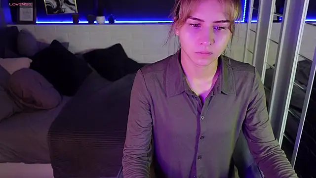 Snapshot of CharmBianca chatting on February 2025 05:34:01 AM CharmBianca online show from February 2025 05:34:01 AM