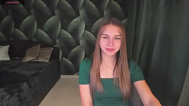 Snapshot of CharmBianca chatting on March 2025 07:50:02 PM CharmBianca online show from March 2025 07:50:02 PM