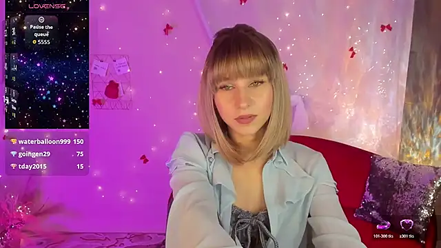 Snapshot of CharmBianca chatting on December 2025 11:41:01 AM CharmBianca online show from December 2025 11:41:01 AM