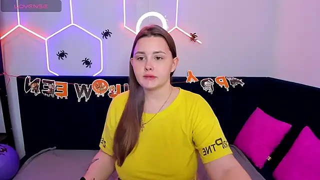 MargaretRoyy online show from October 2025 01:29:01 AM