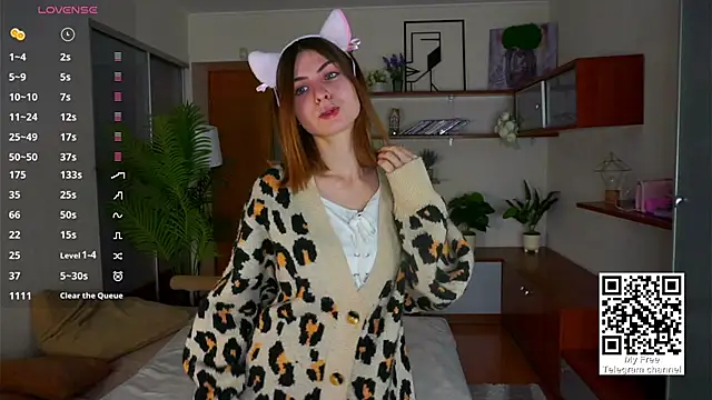 ErlinaBuoy online show from November 2025 05:29:02 AM