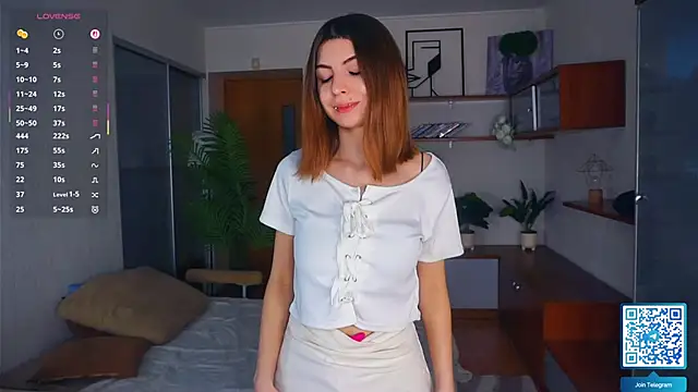 Snapshot of ErlinaBuoy chatting on December 2025 06:40:02 AM ErlinaBuoy online show from December 2025 06:40:02 AM