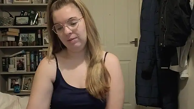 Snapshot of Demi_WelshX chatting on November 2025 09:30:01 AM Demi WelshX online show from November 2025 09:30:01 AM