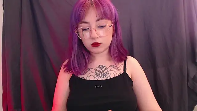 purplewitch online show from February 2026 03:18:01 AM