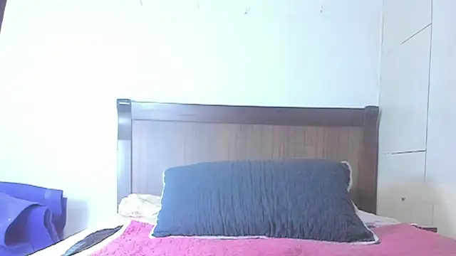 Snapshot of brigitho5 chatting on November 2025 03:50:01 PM brigitho5 online show from November 2025 03:50:01 PM