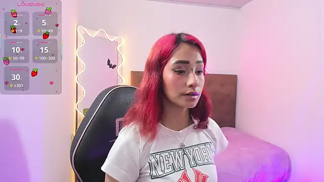 Snapshot of palmerfox_tay chatting on November 2025 03:28:01 AM palmerfox tay online show from November 2025 03:28:01 AM