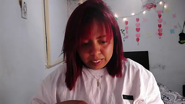 alexandraluv online show from February 2026 11:01:01 PM