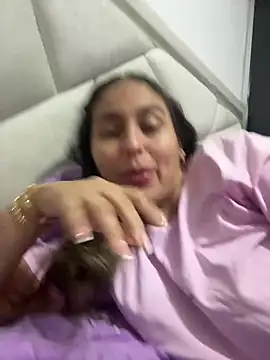 Snapshot of dulcehot_1502 chatting on February 2025 11:56:02 PM dulcehot 1502 online show from February 2025 11:56:02 PM