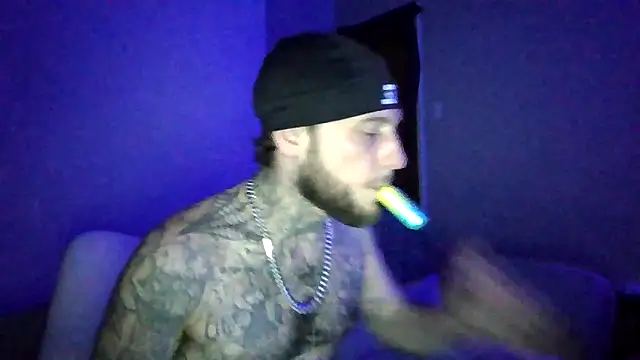 cruz815 online show from January 2026 05:00:01 AM