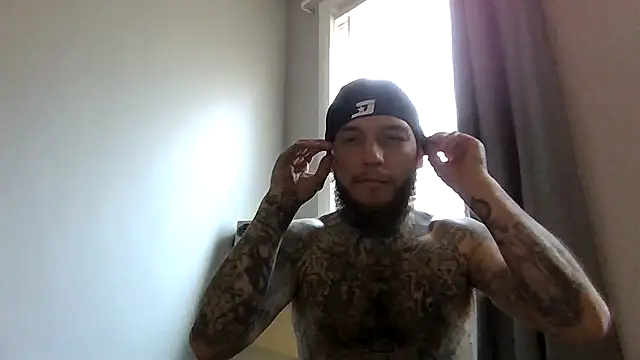 cruz815 online show from March 2026 01:36:02 PM