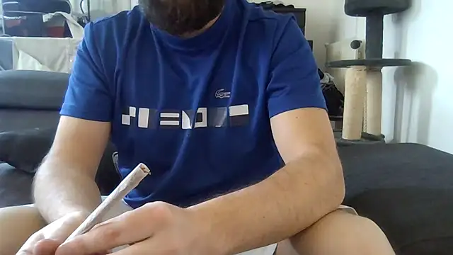 Snapshot of Zer_oki chatting on February 2025 11:42:02 AM Zer oki online show from February 2025 11:42:02 AM