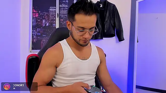 Snapshot of Max_Conor1 chatting on January 2025 07:22:01 PM Max Conor1 online show from January 2025 07:22:01 PM