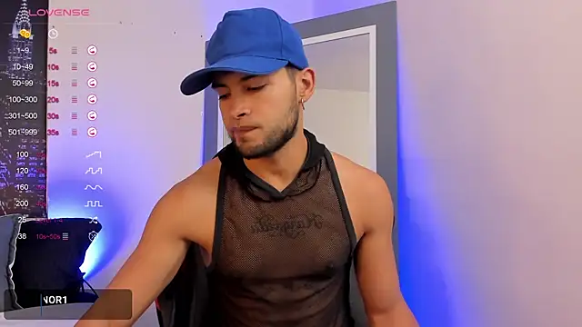 Snapshot of Max_Conor1 chatting on February 2025 11:28:02 AM Max Conor1 online show from February 2025 11:28:02 AM