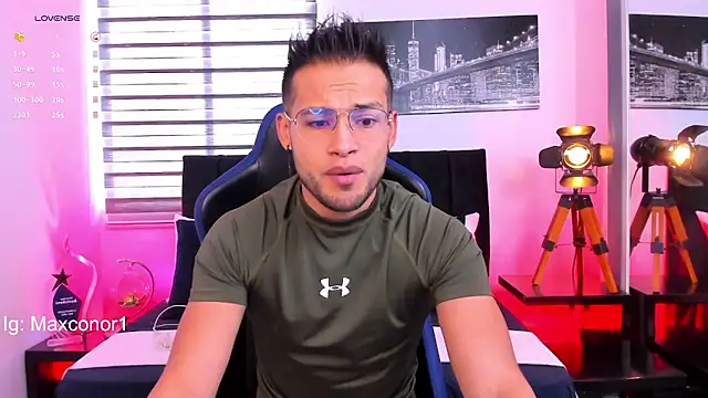 Snapshot of Max_Conor1 chatting on March 2025 12:23:02 PM Max Conor1 online show from March 2025 12:23:02 PM