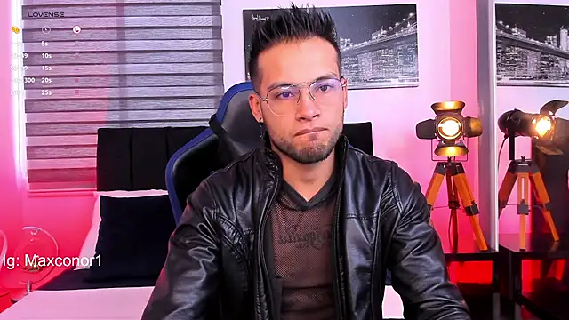 Snapshot of Max_Conor1 chatting on March 2025 11:32:01 AM Max Conor1 online show from March 2025 11:32:01 AM