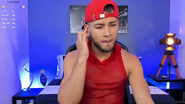 Snapshot of Max_Conor1 chatting on October 2025 01:30:01 PM Max Conor1 online show from October 2025 01:30:01 PM