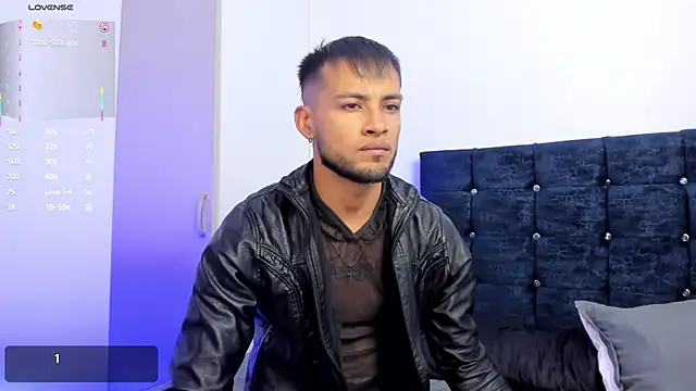 Snapshot of Max_Conor1 chatting on October 2025 01:04:02 PM Max Conor1 online show from October 2025 01:04:02 PM