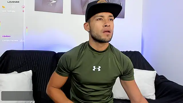 Snapshot of Max_Conor1 chatting on November 2025 12:05:02 PM Max Conor1 online show from November 2025 12:05:02 PM