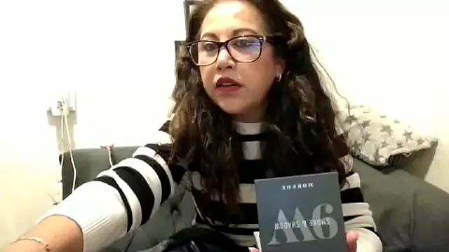 MirandaLatinaLovely online show from January 2026 05:51:02 PM