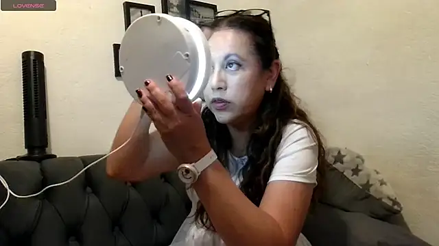 Snapshot of MirandaLatinaLovely chatting on May 2026 06:58:01 PM MirandaLatinaLovely online show from May 2026 06:58:01 PM