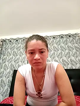 Snapshot of Sophia_Dupontx chatting on February 2025 06:15:02 PM Sophia Dupontx online show from February 2025 06:15:02 PM