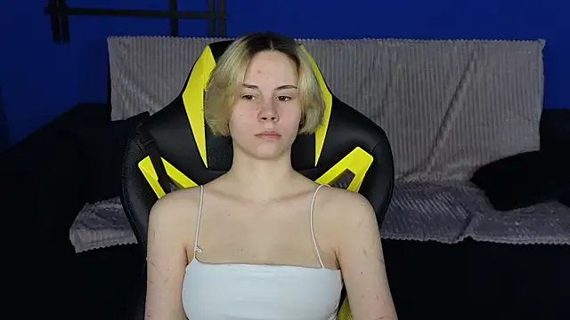 Snapshot of BettyCarter07 chatting on March 2025 08:27:01 AM BettyCarter07 online show from March 2025 08:27:01 AM