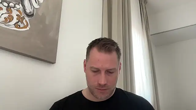 Christian87xxx online show from February 2026 12:33:02 PM