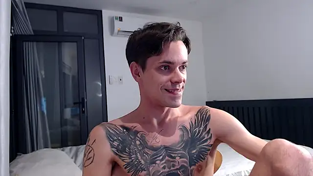 Snapshot of William_Henry_ chatting on October 2025 12:33:02 AM William Henry online show from October 2025 12:33:02 AM