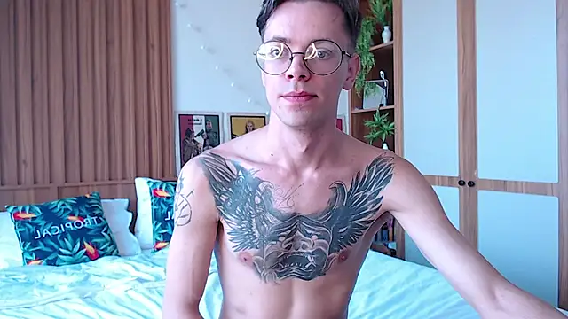 Snapshot of William_Henry_ chatting on February 2026 08:21:01 AM William Henry online show from February 2026 08:21:01 AM