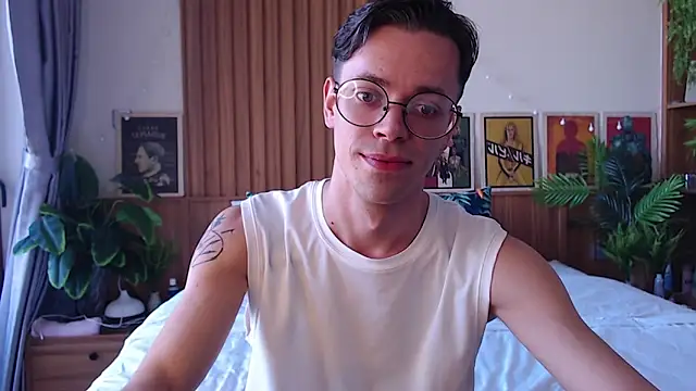 Snapshot of William_Henry_ chatting on February 2026 08:11:01 AM William Henry online show from February 2026 08:11:01 AM