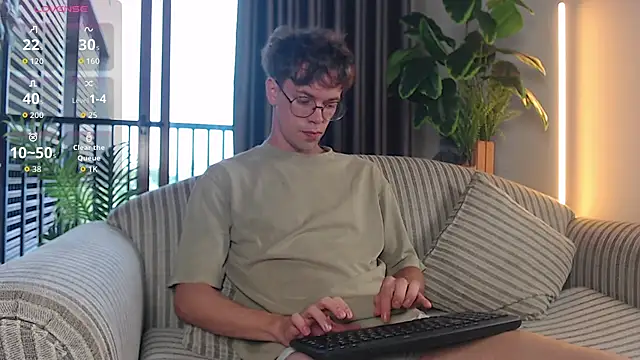 Snapshot of William_Henry_ chatting on July 2026 04:30:02 AM William Henry online show from July 2026 04:30:02 AM