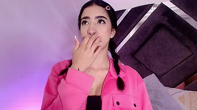 Snapshot of sara_lopee1 chatting on October 2025 11:55:01 AM sara lopee1 online show from October 2025 11:55:01 AM