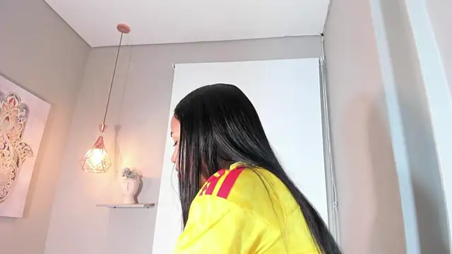 Snapshot of Roxy_Stonee chatting on July 2026 07:18:02 PM Roxy Stonee online show from July 2026 07:18:02 PM