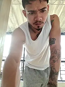 Niick01  online show from October 2025 03:47:02 PM