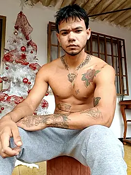 Niick01  online show from January 2026 06:13:01 PM