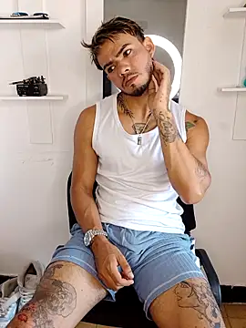 Niick01  online show from April 2026 06:38:01 PM