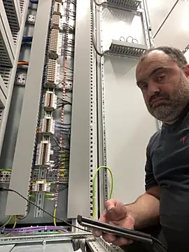 fuocovivo4 online show from January 2025 02:25:02 PM