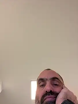 fuocovivo4 online show from February 2025 12:21:02 PM