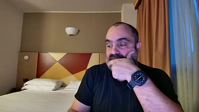 fuocovivo4 online show from February 2025 05:01:02 PM