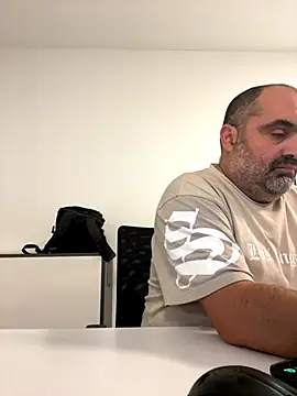 fuocovivo4 online show from September 2025 08:58:02 AM