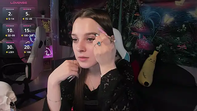 Snapshot of kaisajenner chatting on October 2025 07:18:01 PM kaisajenner online show from October 2025 07:18:01 PM