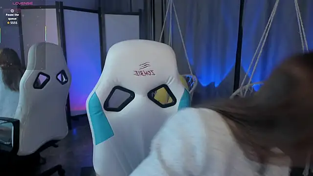 Snapshot of kaisajenner chatting on November 2025 09:17:01 PM kaisajenner online show from November 2025 09:17:01 PM