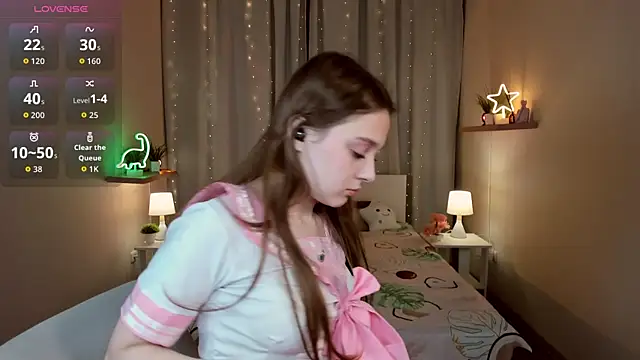 Snapshot of kaisajenner chatting on December 2025 07:08:02 PM kaisajenner online show from December 2025 07:08:02 PM