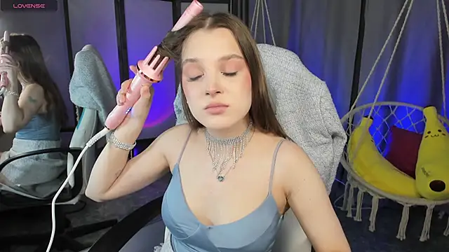 kaisajenner online show from February 2026 09:16:01 AM