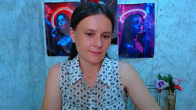 Snapshot of ValeriaHeart_ chatting on June 2026 12:52:02 PM ValeriaHeart online show from June 2026 12:52:02 PM