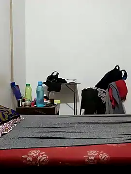 Hot funky boy online show from February 2025 01:05:01 PM