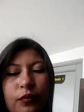 Rachel new20 online show from March 2025 07:20:02 PM